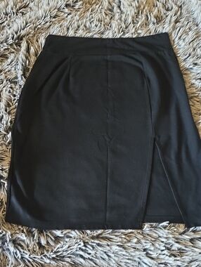 XL VENUS Black Pencil Skirt with Front Slit
